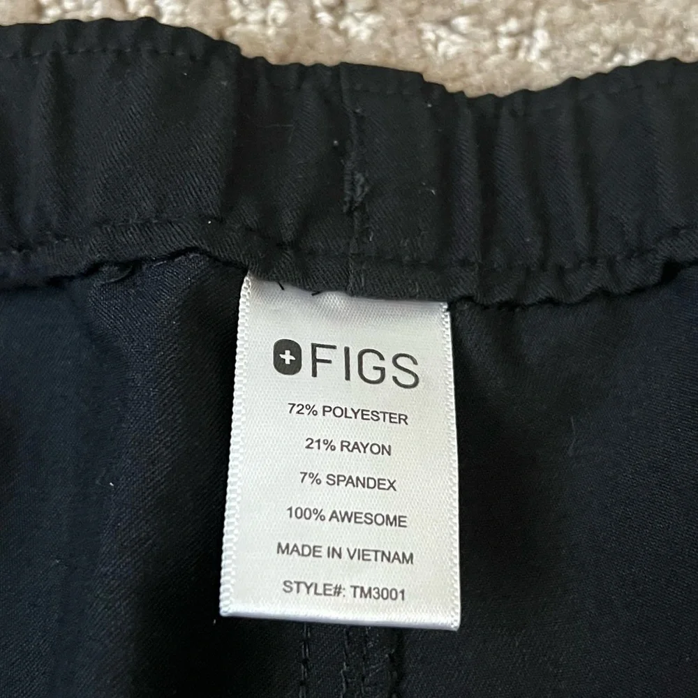 FIGS Mens Black Cairo Straight-Leg Scrub Pant